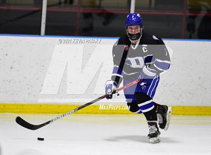 Thumbnail 3 in Darien @ Fairfield Warde/Ludlowe photogallery.