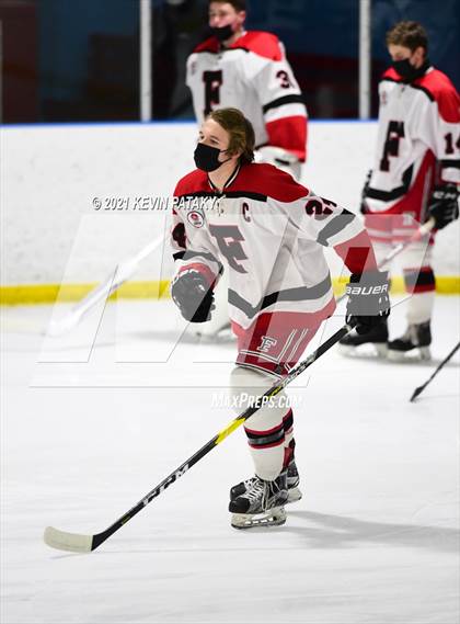 Thumbnail 1 in Darien @ Fairfield Warde/Ludlowe photogallery.