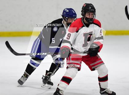 Thumbnail 3 in Darien @ Fairfield Warde/Ludlowe photogallery.