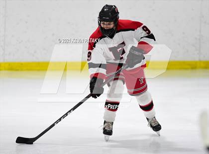 Thumbnail 1 in Darien @ Fairfield Warde/Ludlowe photogallery.