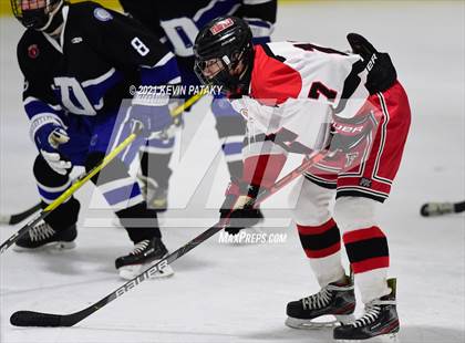 Thumbnail 3 in Darien @ Fairfield Warde/Ludlowe photogallery.
