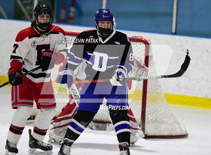 Thumbnail 3 in Darien @ Fairfield Warde/Ludlowe photogallery.
