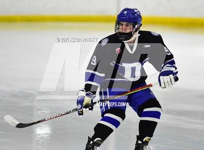 Thumbnail 3 in Darien @ Fairfield Warde/Ludlowe photogallery.