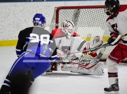 Thumbnail 2 in Darien @ Fairfield Warde/Ludlowe photogallery.