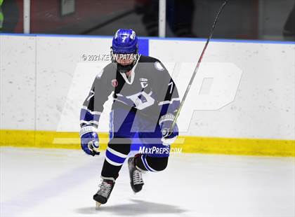 Thumbnail 3 in Darien @ Fairfield Warde/Ludlowe photogallery.