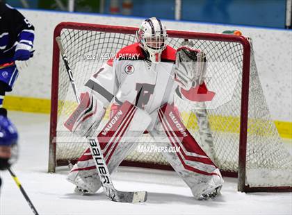 Thumbnail 3 in Darien @ Fairfield Warde/Ludlowe photogallery.