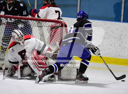Thumbnail 1 in Darien @ Fairfield Warde/Ludlowe photogallery.