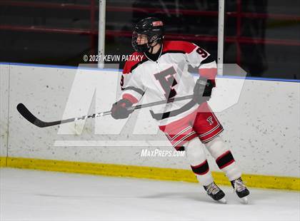 Thumbnail 1 in Darien @ Fairfield Warde/Ludlowe photogallery.