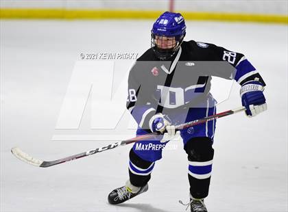 Thumbnail 1 in Darien @ Fairfield Warde/Ludlowe photogallery.