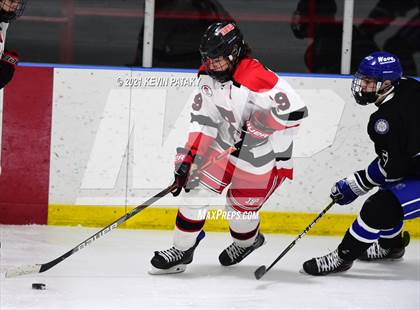 Thumbnail 3 in Darien @ Fairfield Warde/Ludlowe photogallery.