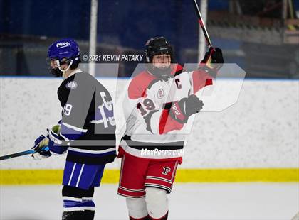Thumbnail 1 in Darien @ Fairfield Warde/Ludlowe photogallery.