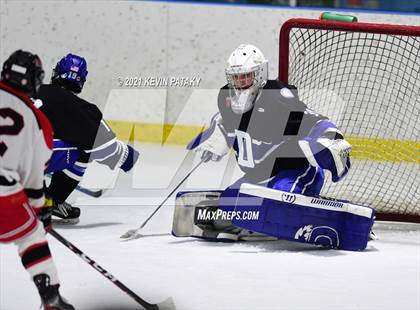 Thumbnail 1 in Darien @ Fairfield Warde/Ludlowe photogallery.