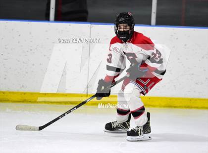 Thumbnail 3 in Darien @ Fairfield Warde/Ludlowe photogallery.