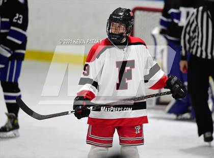 Thumbnail 3 in Darien @ Fairfield Warde/Ludlowe photogallery.