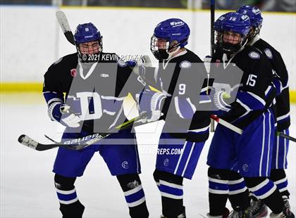 Thumbnail 3 in Darien @ Fairfield Warde/Ludlowe photogallery.