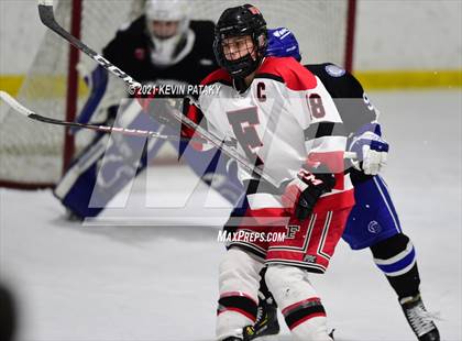 Thumbnail 1 in Darien @ Fairfield Warde/Ludlowe photogallery.