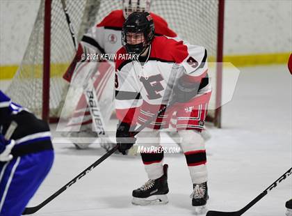 Thumbnail 1 in Darien @ Fairfield Warde/Ludlowe photogallery.