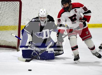 Thumbnail 1 in Darien @ Fairfield Warde/Ludlowe photogallery.