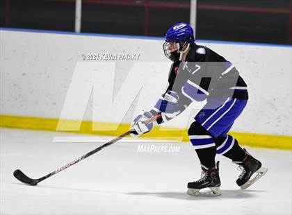 Thumbnail 1 in Darien @ Fairfield Warde/Ludlowe photogallery.