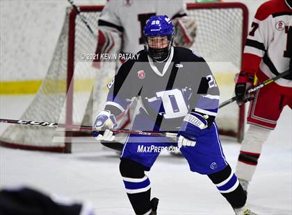 Thumbnail 3 in Darien @ Fairfield Warde/Ludlowe photogallery.
