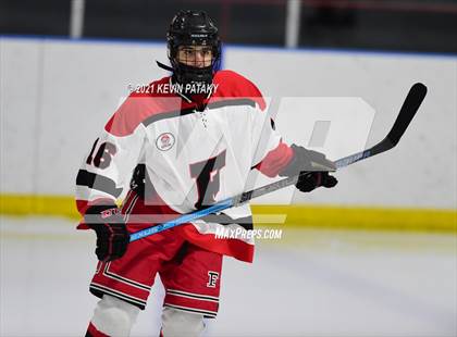 Thumbnail 1 in Darien @ Fairfield Warde/Ludlowe photogallery.