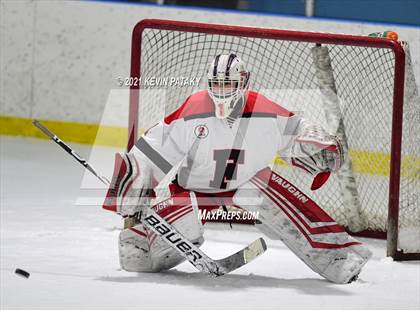 Thumbnail 1 in Darien @ Fairfield Warde/Ludlowe photogallery.