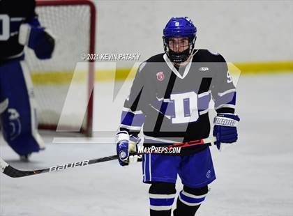 Thumbnail 1 in Darien @ Fairfield Warde/Ludlowe photogallery.