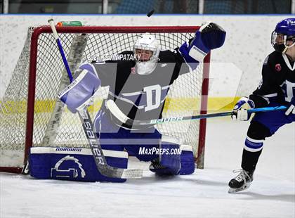 Thumbnail 1 in Darien @ Fairfield Warde/Ludlowe photogallery.