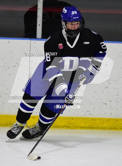 Thumbnail 3 in Darien @ Fairfield Warde/Ludlowe photogallery.