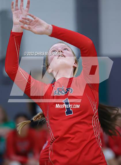 Thumbnail 2 in Indian Rocks Christian vs. St. John Lutheran photogallery.