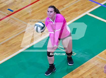 Thumbnail 2 in Belle Chasse vs Warren Easton (Newman Tournament) photogallery.