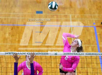 Thumbnail 1 in Belle Chasse vs Warren Easton (Newman Tournament) photogallery.