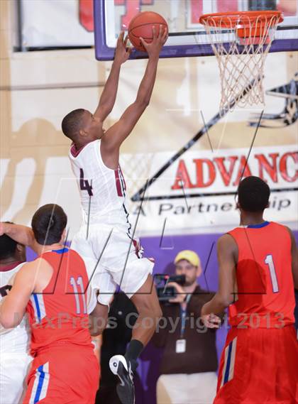 Thumbnail 2 in Trinity Christian vs. Hammond (HighSchoolOT.com Holiday Invitational) photogallery.