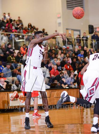 Thumbnail 1 in Trinity Christian vs. Hammond (HighSchoolOT.com Holiday Invitational) photogallery.