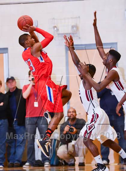 Thumbnail 1 in Trinity Christian vs. Hammond (HighSchoolOT.com Holiday Invitational) photogallery.