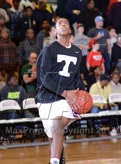 Thumbnail 3 in Trinity Christian vs. Hammond (HighSchoolOT.com Holiday Invitational) photogallery.