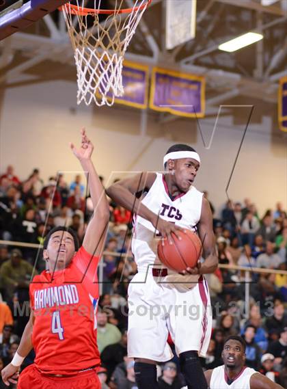 Thumbnail 2 in Trinity Christian vs. Hammond (HighSchoolOT.com Holiday Invitational) photogallery.
