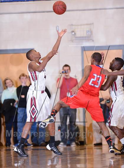 Thumbnail 1 in Trinity Christian vs. Hammond (HighSchoolOT.com Holiday Invitational) photogallery.