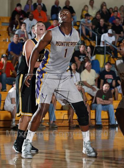 Thumbnail 3 in Montverde Academy vs. Bishop Verot (City of Palms Classic) photogallery.