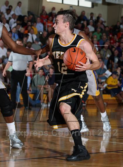 Thumbnail 3 in Montverde Academy vs. Bishop Verot (City of Palms Classic) photogallery.