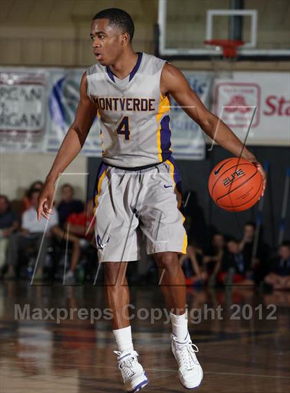 Thumbnail 1 in Montverde Academy vs. Bishop Verot (City of Palms Classic) photogallery.