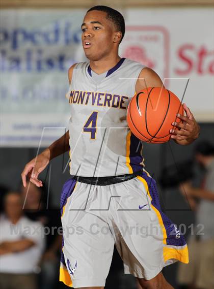 Thumbnail 1 in Montverde Academy vs. Bishop Verot (City of Palms Classic) photogallery.