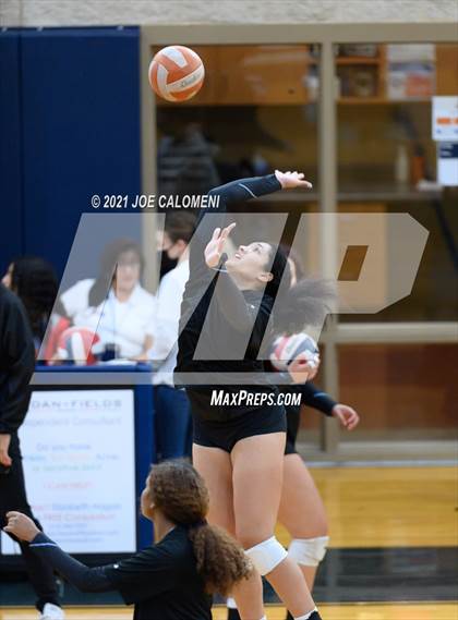 Thumbnail 2 in Harlan vs Lee (NEISD Volleyball Tournament) photogallery.