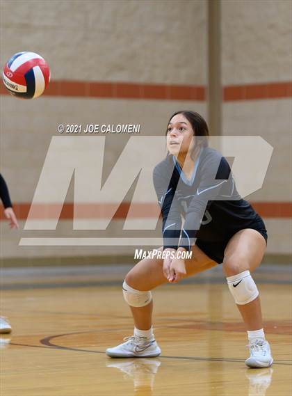 Thumbnail 2 in Harlan vs Lee (NEISD Volleyball Tournament) photogallery.