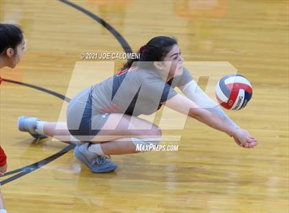 Thumbnail 1 in Harlan vs Lee (NEISD Volleyball Tournament) photogallery.