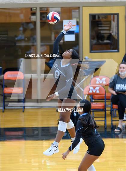 Thumbnail 2 in Harlan vs Lee (NEISD Volleyball Tournament) photogallery.