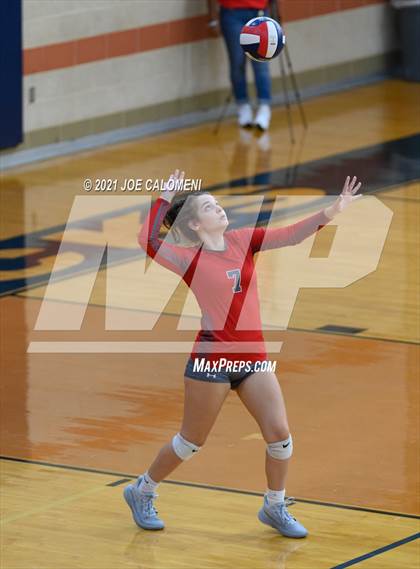 Thumbnail 2 in Harlan vs Lee (NEISD Volleyball Tournament) photogallery.