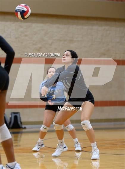 Thumbnail 2 in Harlan vs Lee (NEISD Volleyball Tournament) photogallery.
