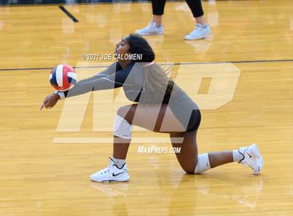 Thumbnail 1 in Harlan vs Lee (NEISD Volleyball Tournament) photogallery.
