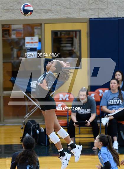 Thumbnail 2 in Harlan vs Lee (NEISD Volleyball Tournament) photogallery.